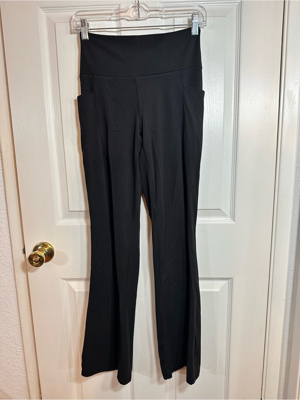 Avia High-Rise Black Flare Yoga Pants with Side Pockets Xsmall